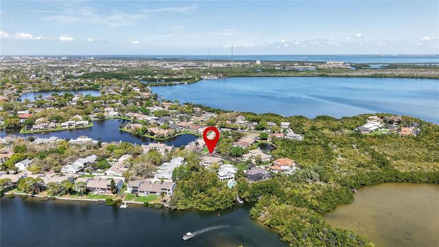 1100 TORTUGA CIRCLE NE, St Petersburg, FL 33702