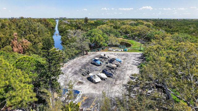 1100 TORTUGA CIRCLE NE, St Petersburg, FL 33702