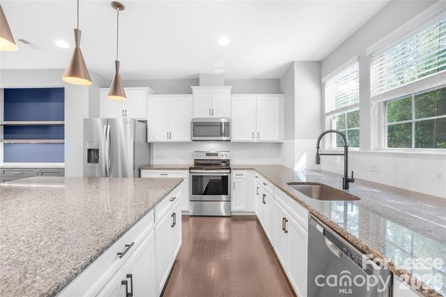 1228 Madison Towns Lane, Charlotte, NC 28209