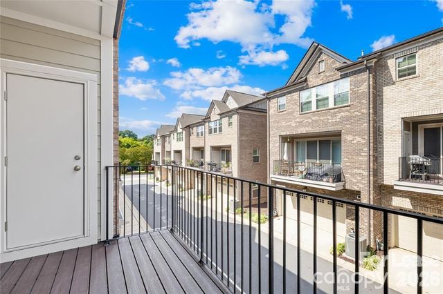 1228 Madison Towns Lane, Charlotte, NC 28209