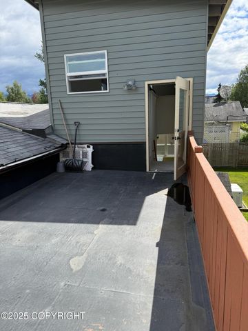 2090 Dimond Drive, Anchorage, AK 99507