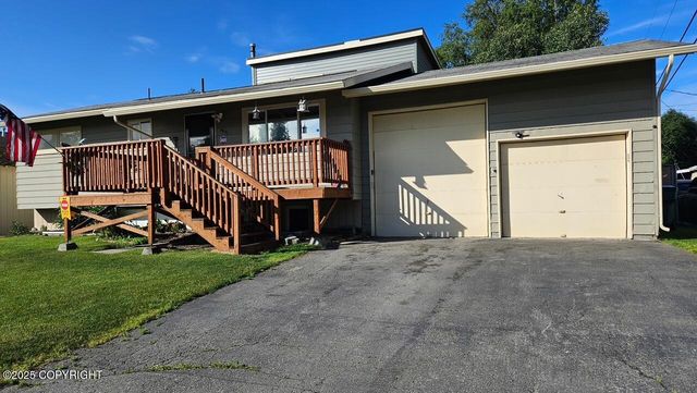 2090 Dimond Drive, Anchorage, AK 99507