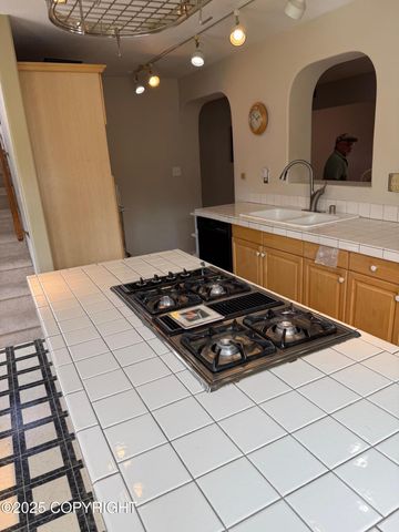 2090 Dimond Drive, Anchorage, AK 99507