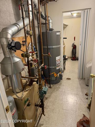 2090 Dimond Drive, Anchorage, AK 99507