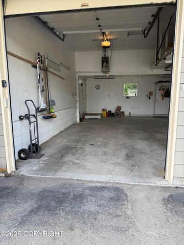 2090 Dimond Drive, Anchorage, AK 99507