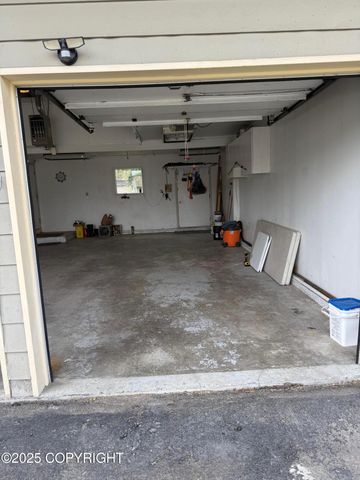 2090 Dimond Drive, Anchorage, AK 99507