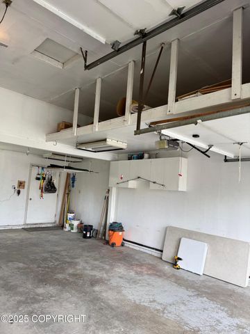 2090 Dimond Drive, Anchorage, AK 99507