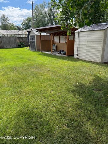 2090 Dimond Drive, Anchorage, AK 99507