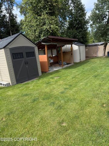 2090 Dimond Drive, Anchorage, AK 99507