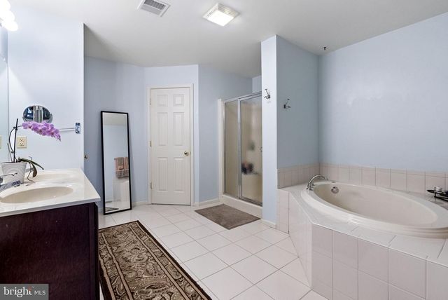 2143 EASTPORT WAY, Harleysville, PA 19438