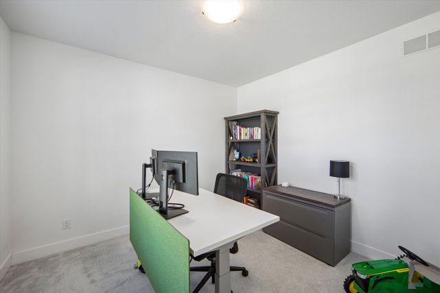 3646 NW 165th Street, Clive, IA 50325