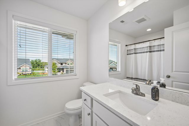 3646 NW 165th Street, Clive, IA 50325