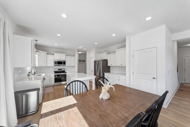 3646 NW 165th Street, Clive, IA 50325