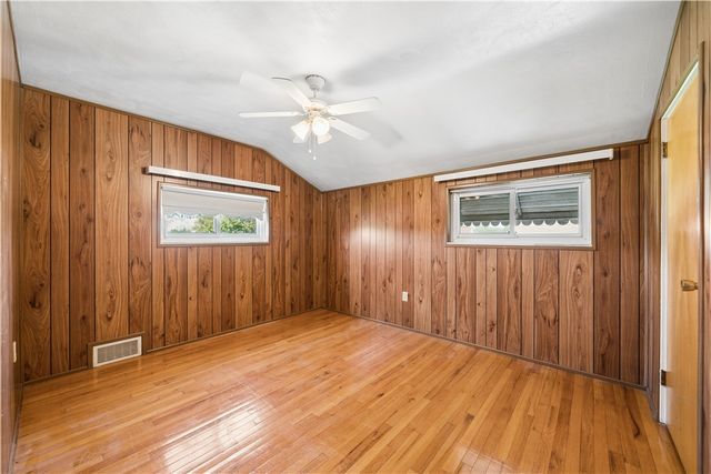 2710 Race St, Penn Hills, PA 15235