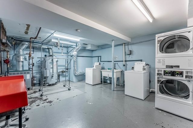 11128 S 84th Avenue 2B, Palos Hills, IL 60465