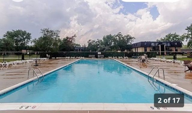 11128 S 84th Avenue 2B, Palos Hills, IL 60465