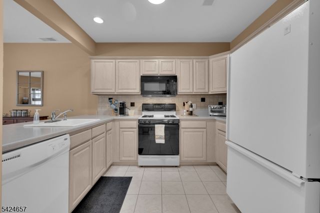 2201 Clinton Ln 2201, Rockaway Twp., NJ 07866