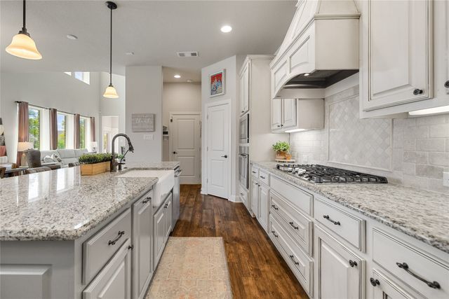 1820 Roundtree Circle W, Fort Worth, TX 76008