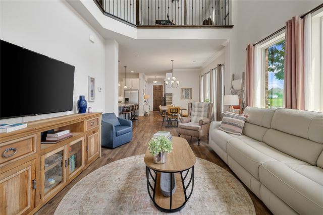 1820 Roundtree Circle W, Fort Worth, TX 76008