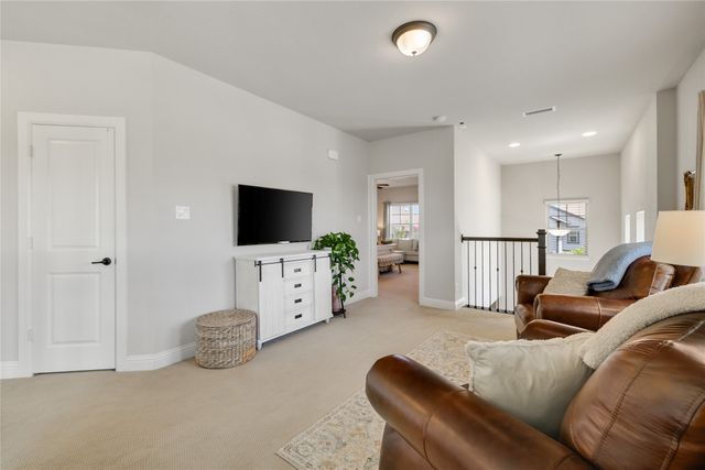 1820 Roundtree Circle W, Fort Worth, TX 76008