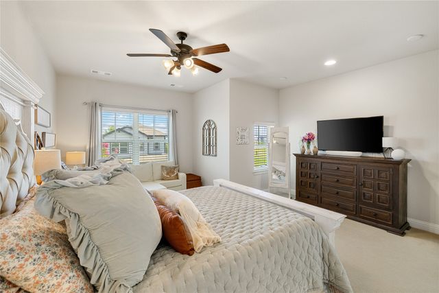 1820 Roundtree Circle W, Fort Worth, TX 76008