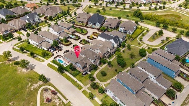 1820 Roundtree Circle W, Fort Worth, TX 76008
