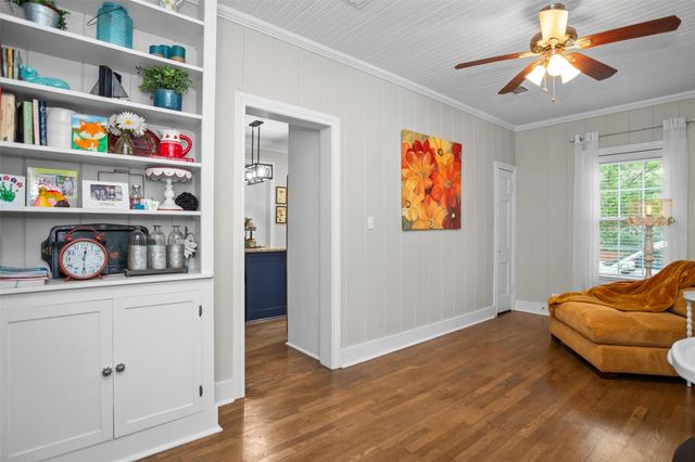 419 E Bell Avenue, Crockett, TX 75835