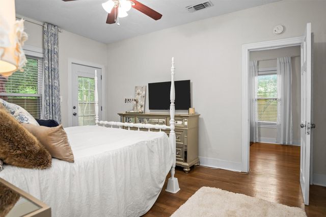 419 E Bell Avenue, Crockett, TX 75835