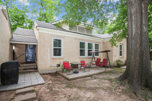 419 E Bell Avenue, Crockett, TX 75835