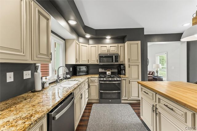 7834 State Street Road, Throop, NY 13021