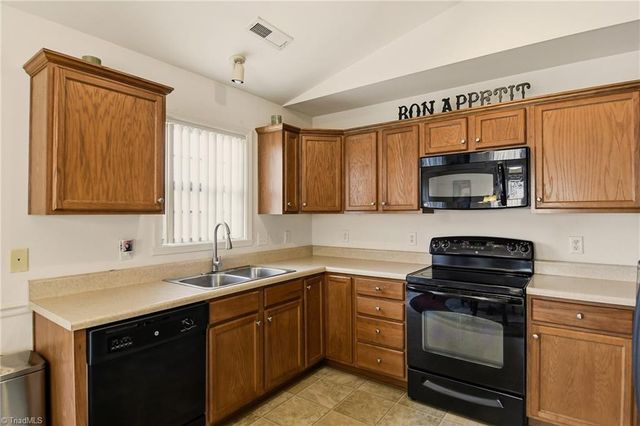 5812 Huckleberry Court, Winston-salem, NC 27105