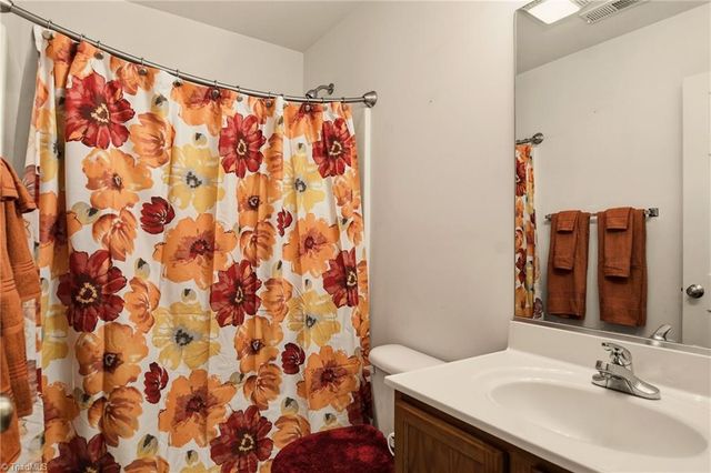 5812 Huckleberry Court, Winston-salem, NC 27105