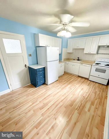 6510 OXFORD AVE, Philadelphia, PA 19111