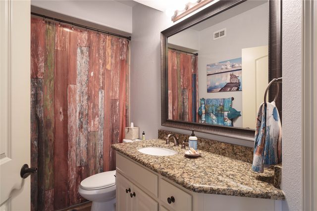 500 Waters Edge Drive 221, Lake Dallas, TX 75065