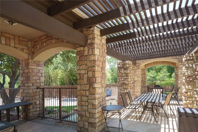 500 Waters Edge Drive 221, Lake Dallas, TX 75065