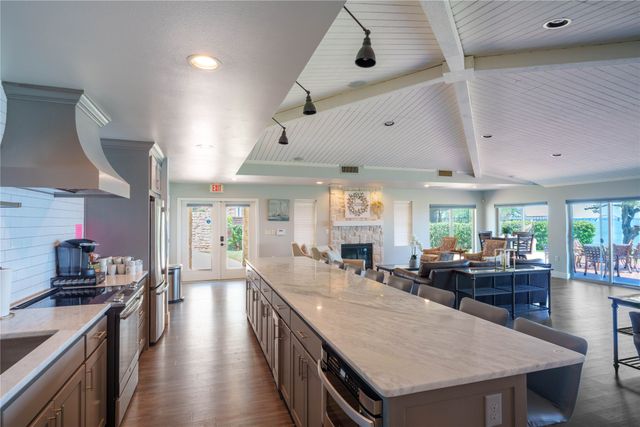500 Waters Edge Drive 221, Lake Dallas, TX 75065