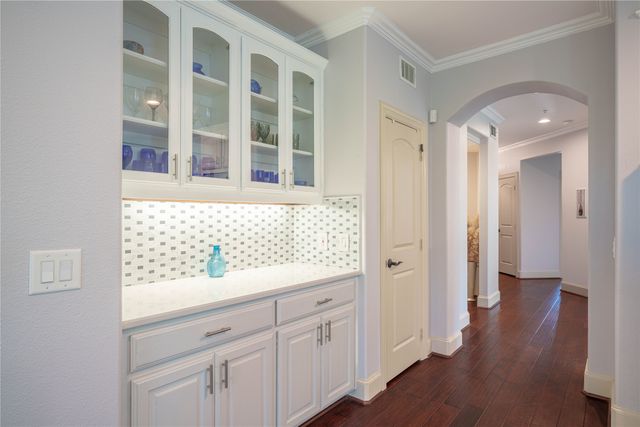 500 Waters Edge Drive 221, Lake Dallas, TX 75065