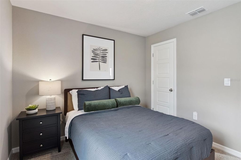 Image 33 of property listing at 2775 ADELINE AVENUE, Winter Haven, FL 33881