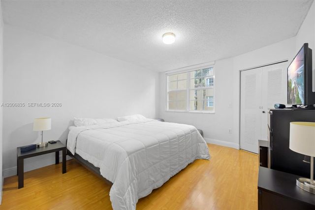 19555 E Country Club Dr 8303, Aventura, FL 33180