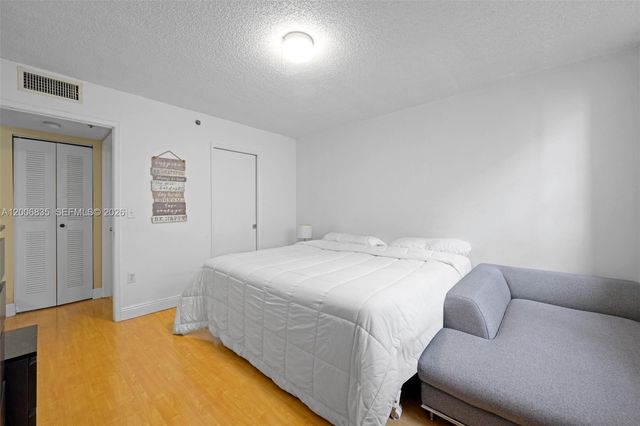 19555 E Country Club Dr 8303, Aventura, FL 33180