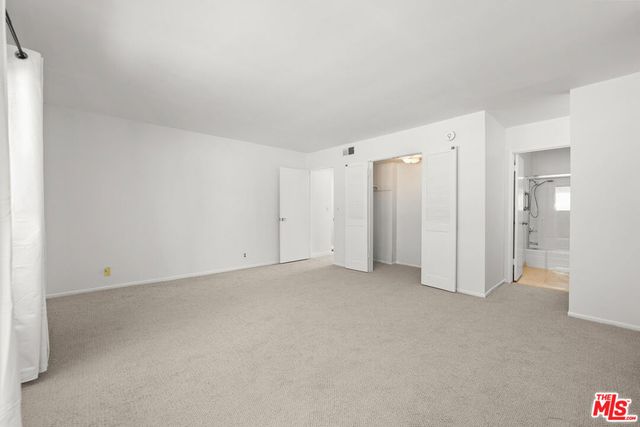 11952 Darlington Avenue 3, Los Angeles, CA 90049