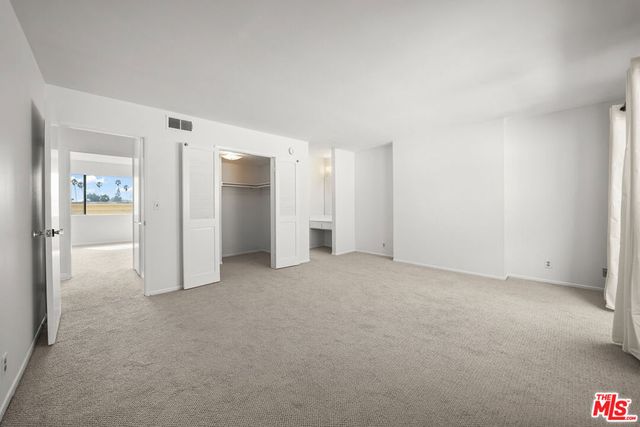 11952 Darlington Avenue 3, Los Angeles, CA 90049