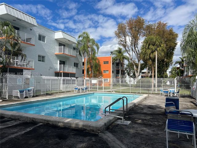 11309 SW 200th St 103-C, Miami, FL 33157