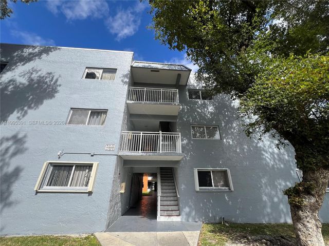 11309 SW 200th St 103-C, Miami, FL 33157
