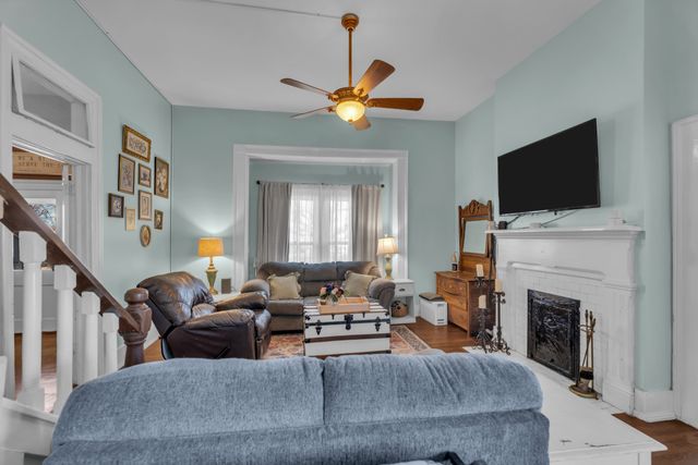 111 College Ave, Centerville, TN 37033