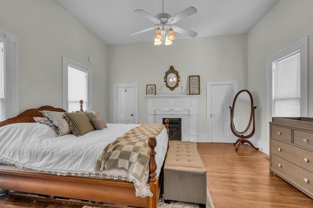 111 College Ave, Centerville, TN 37033