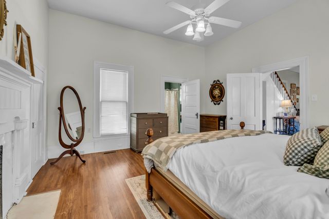 111 College Ave, Centerville, TN 37033