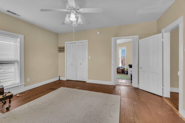 111 College Ave, Centerville, TN 37033