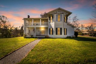 111 College Ave, Centerville, TN 37033