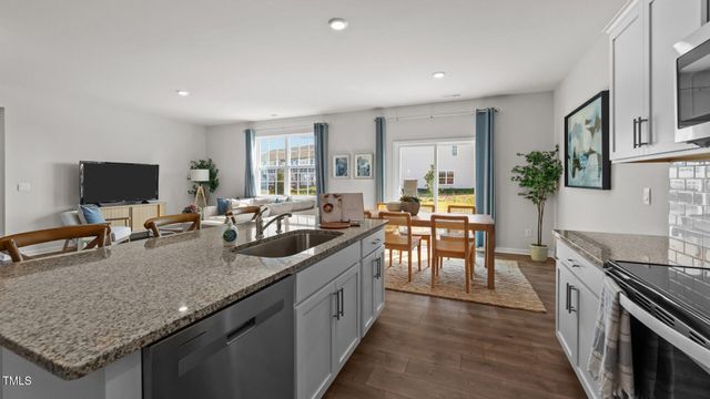 87 Saddle Mare Street, Clayton, NC 27520